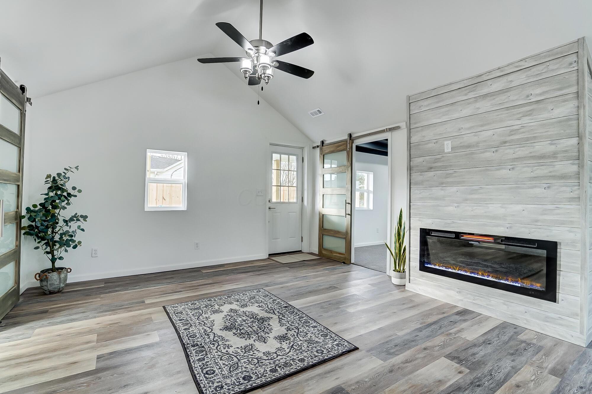 1085 Hillcrest Avenue, Springfield, Ohio image 13