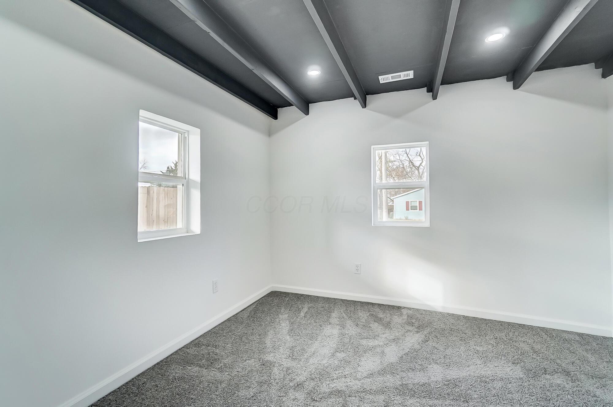 1085 Hillcrest Avenue, Springfield, Ohio image 20