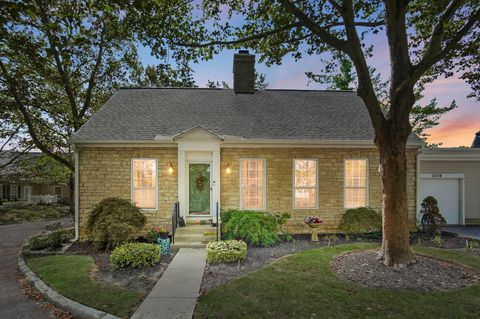 Photo of 2539 Swan Drive, Grove City, OH 43123 (MLS # 225035054)