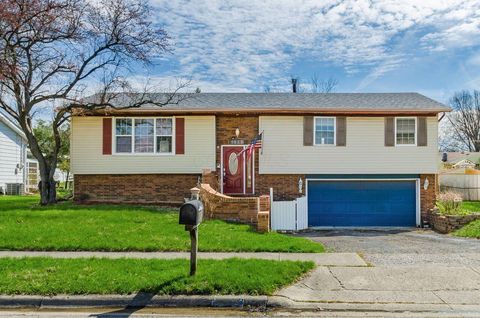 Photo of 1328 Hilton Drive, Reynoldsburg, OH 43068 (MLS # 226010220)