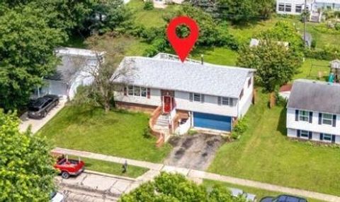 Photo of 1328 Hilton Drive, Reynoldsburg, OH 43068 (MLS # 226010220)