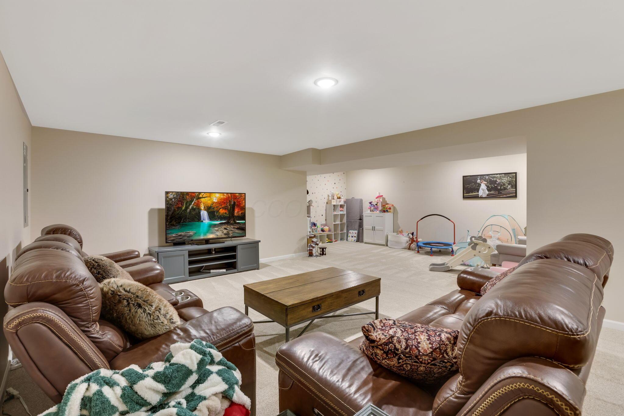6092 Lavender Field, Grove City, Ohio image 44
