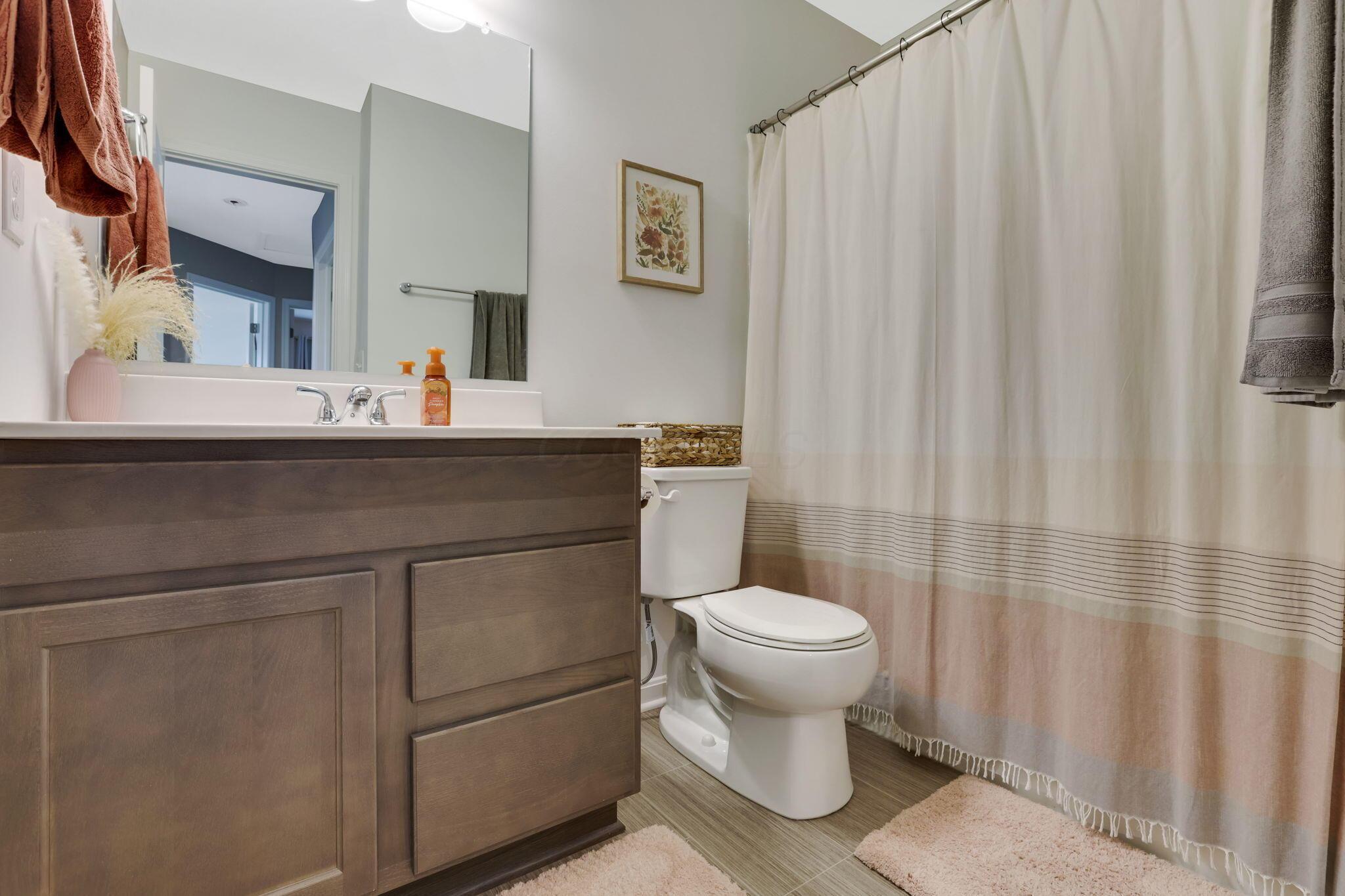 6092 Lavender Field, Grove City, Ohio image 42