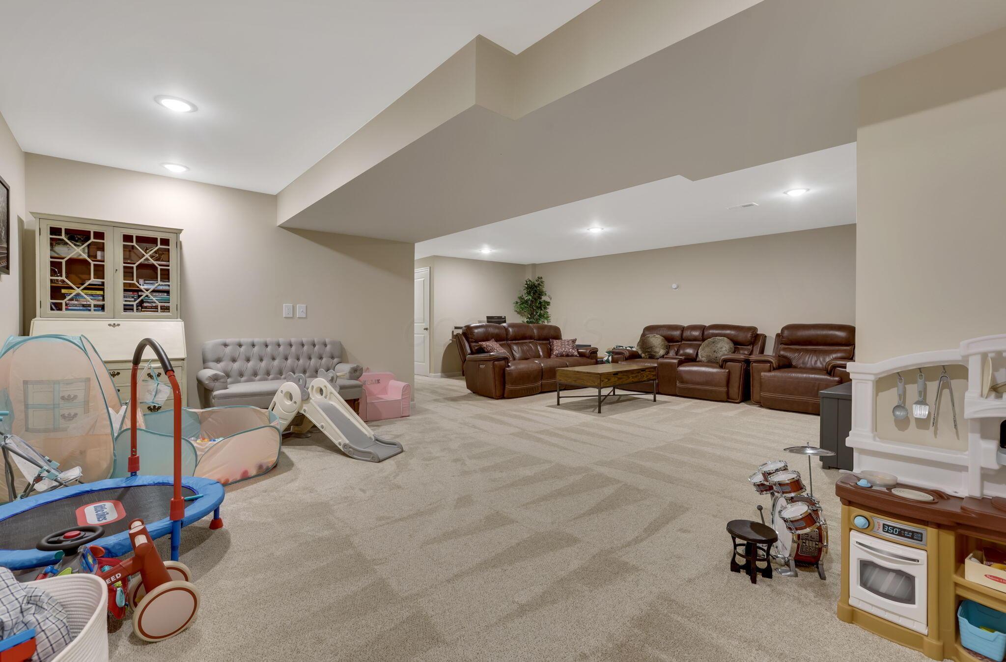 6092 Lavender Field, Grove City, Ohio image 47