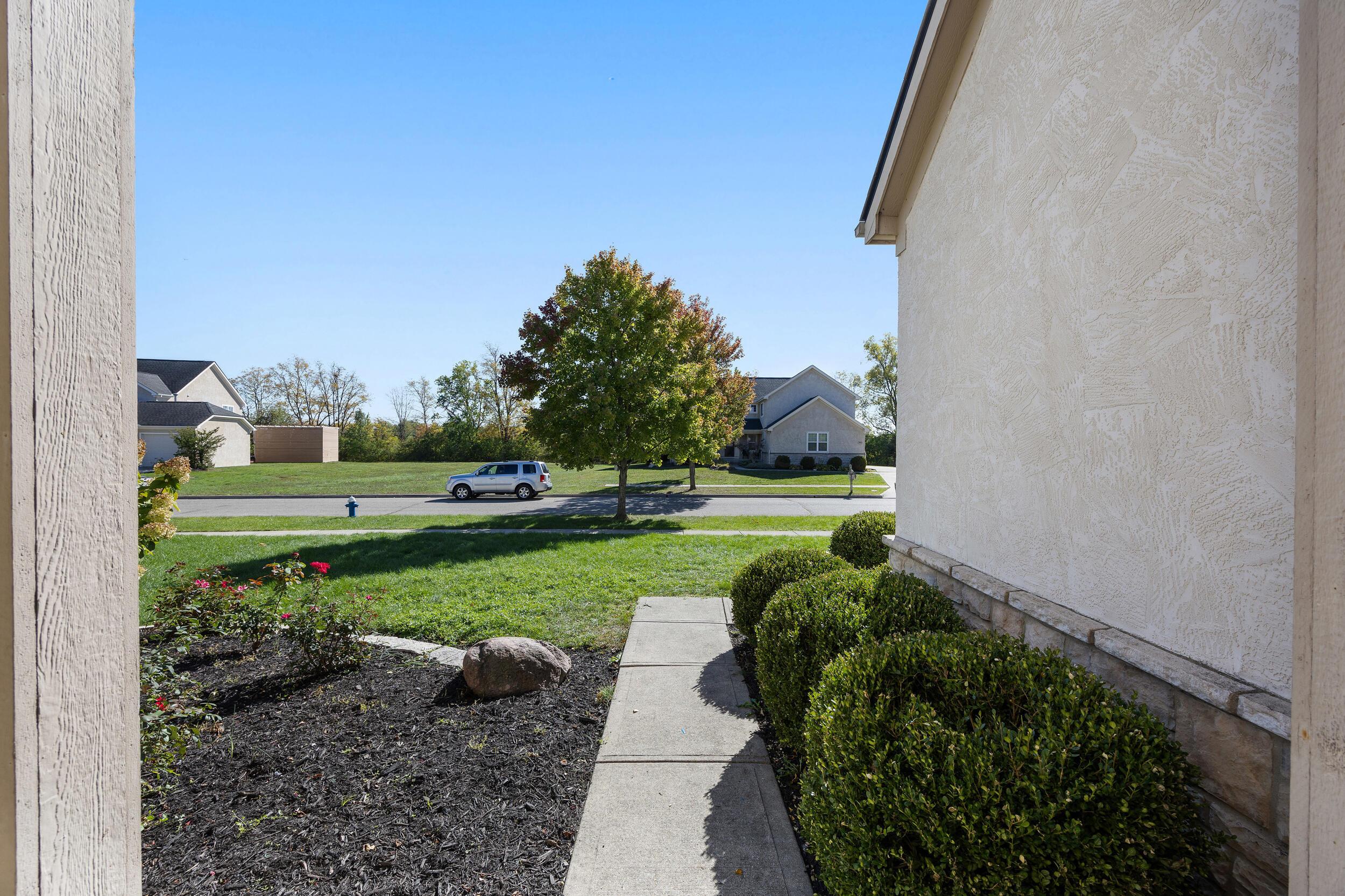 5042 Silver Woods Lane, Dublin, Ohio image 3