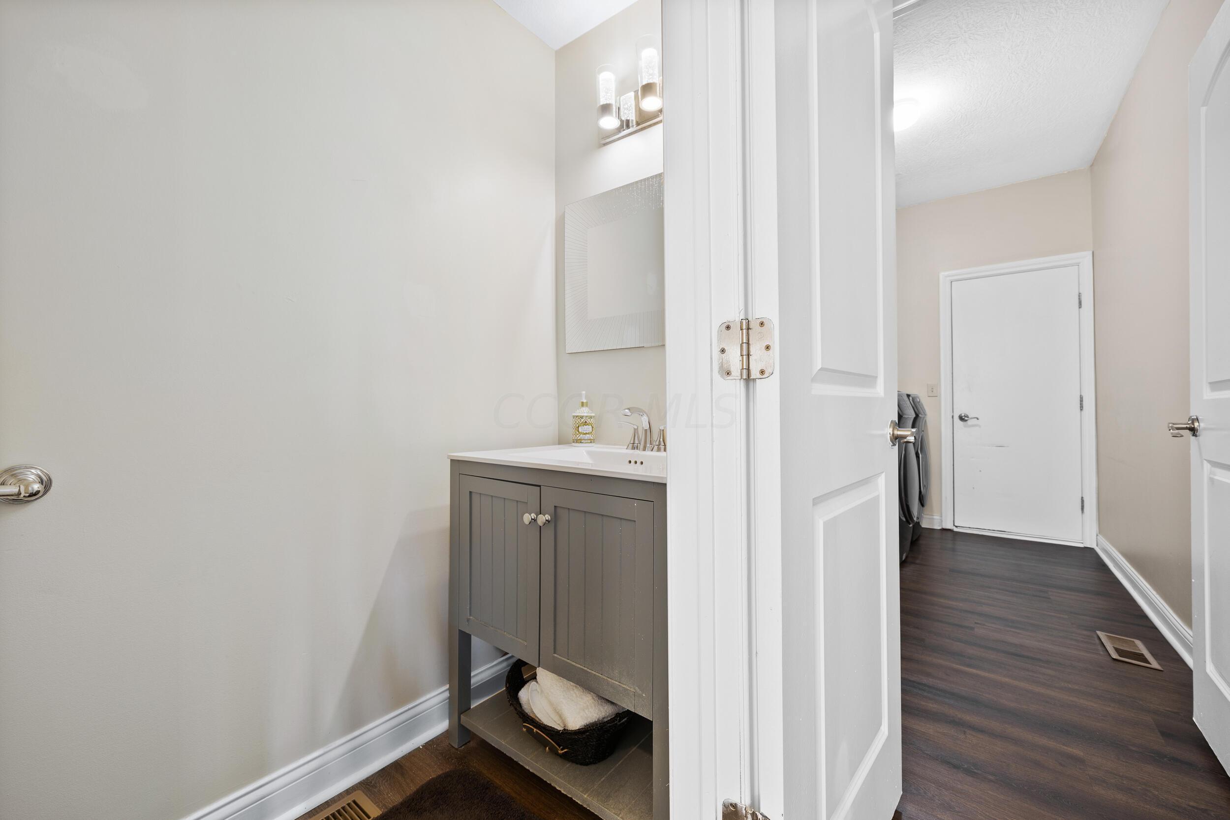 5042 Silver Woods Lane, Dublin, Ohio image 37