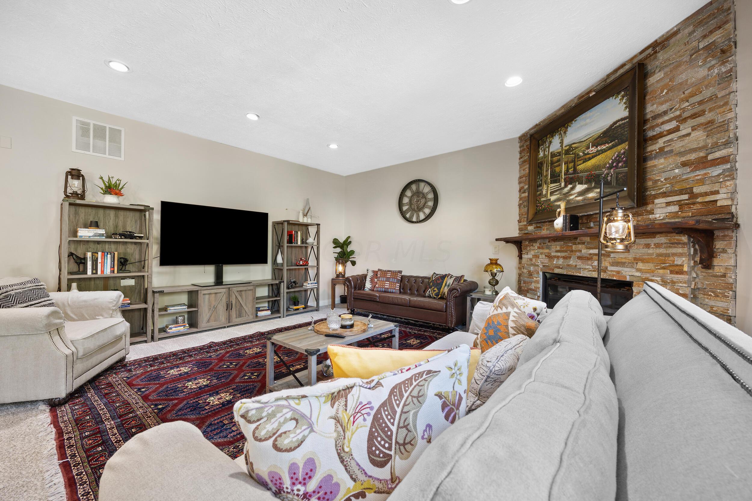 5042 Silver Woods Lane, Dublin, Ohio image 21