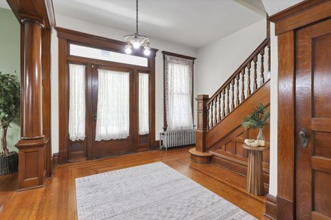 Tiny photo for 711 Oakwood Avenue, Columbus, OH 43205 (MLS # 225037508)