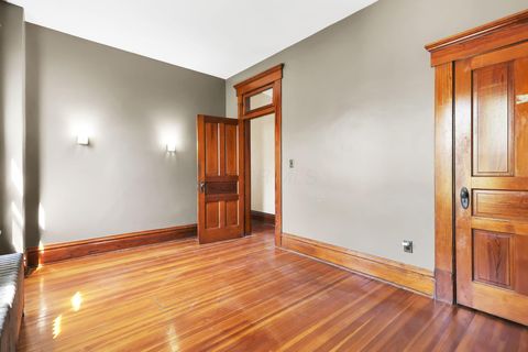 Tiny photo for 711 Oakwood Avenue, Columbus, OH 43205 (MLS # 225037508)