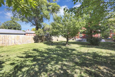 Tiny photo for 711 Oakwood Avenue, Columbus, OH 43205 (MLS # 225037508)