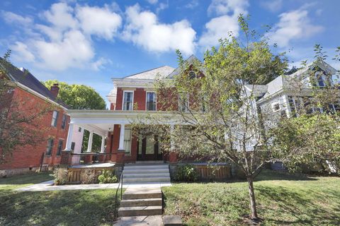 Tiny photo for 711 Oakwood Avenue, Columbus, OH 43205 (MLS # 225037508)