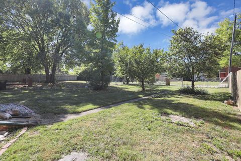 Tiny photo for 711 Oakwood Avenue, Columbus, OH 43205 (MLS # 225037508)