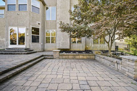 Tiny photo for 5712 Buckeye Parkway Parkway, Grove City, OH 43123 (MLS # 225037599)