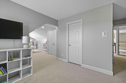 Tiny photo for 5712 Buckeye Parkway Parkway, Grove City, OH 43123 (MLS # 225037599)
