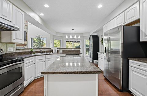 Tiny photo for 5712 Buckeye Parkway Parkway, Grove City, OH 43123 (MLS # 225037599)
