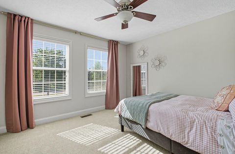 Tiny photo for 5712 Buckeye Parkway Parkway, Grove City, OH 43123 (MLS # 225037599)