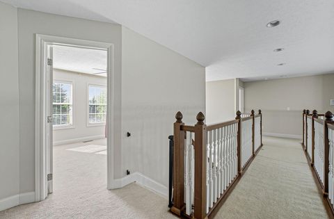 Tiny photo for 5712 Buckeye Parkway Parkway, Grove City, OH 43123 (MLS # 225037599)