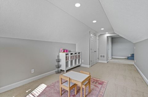 Tiny photo for 5712 Buckeye Parkway Parkway, Grove City, OH 43123 (MLS # 225037599)