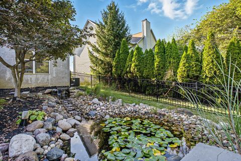 Tiny photo for 5712 Buckeye Parkway Parkway, Grove City, OH 43123 (MLS # 225037599)