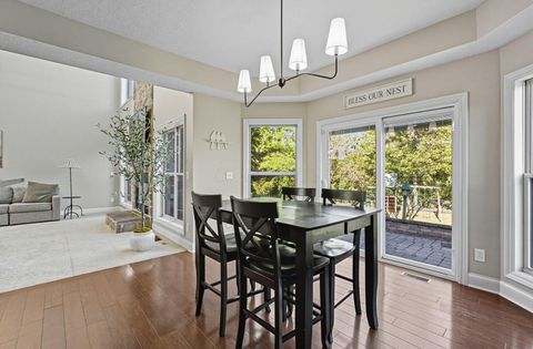 Tiny photo for 5712 Buckeye Parkway Parkway, Grove City, OH 43123 (MLS # 225037599)