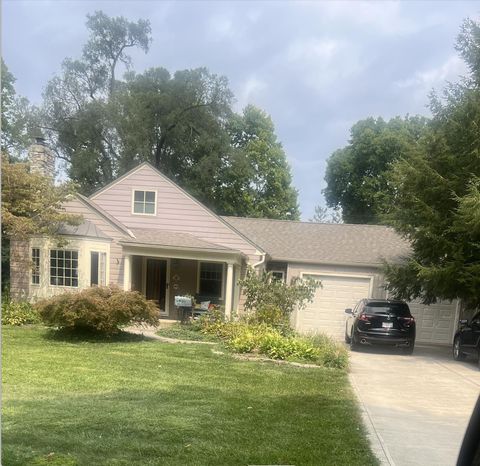 Photo of 2824 Eastcleft Drive, Columbus, OH 43221 (MLS # 225045807)