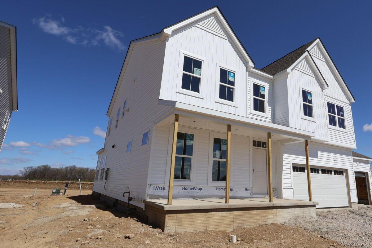 1559 Sand Dome Way, Plain City, Ohio image 1