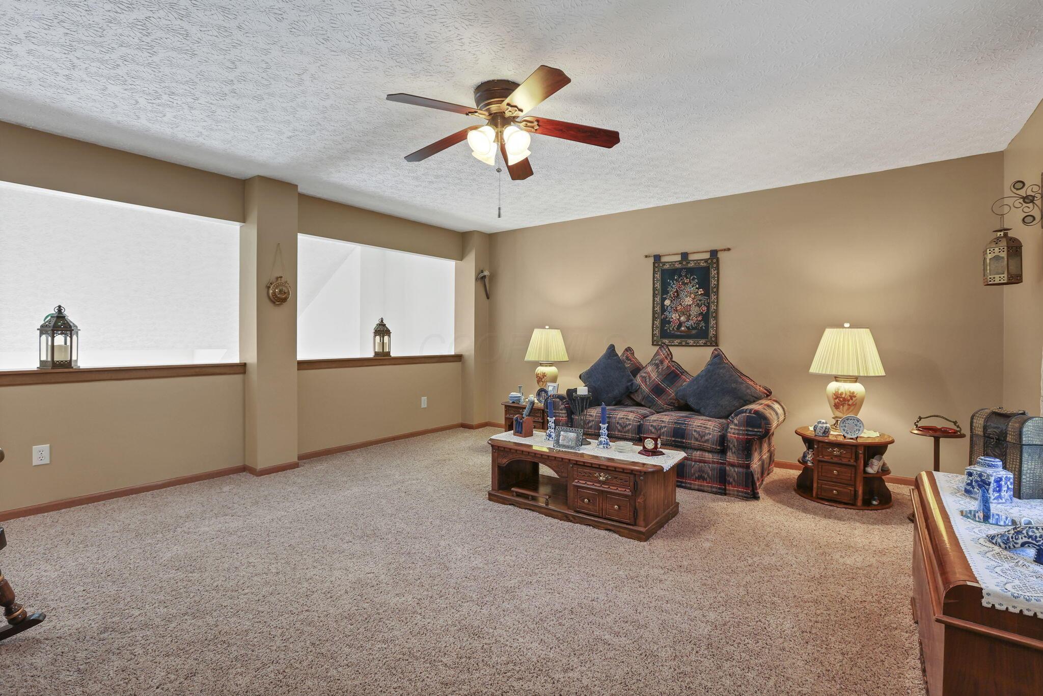 6324 Rossmore Lane, Canal Winchester, Ohio image 36