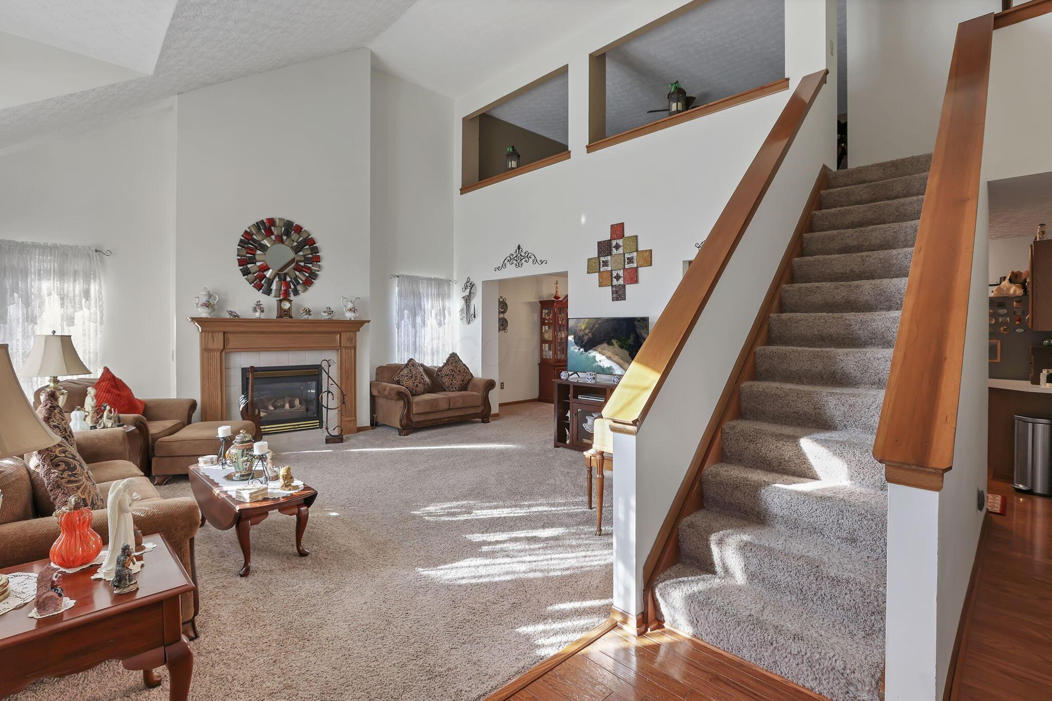 6324 Rossmore Lane, Canal Winchester, Ohio image 11