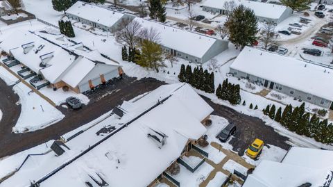 Tiny photo for 1001 Kingsbury Court, Newark, OH 43055 (MLS # 226003197)