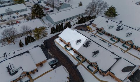 Tiny photo for 1001 Kingsbury Court, Newark, OH 43055 (MLS # 226003197)