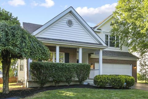 Photo of 512 Apple Valley Circle, Delaware, OH 43015 (MLS # 226017185)