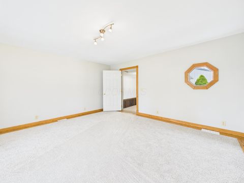 Tiny photo for 121 Sunset Drive, Lancaster, OH 43130 (MLS # 225041814)