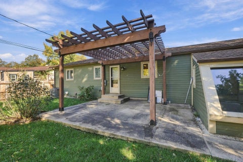 Tiny photo for 1765 Ivyhill Loop N, Columbus, OH 43229 (MLS # 226040005)