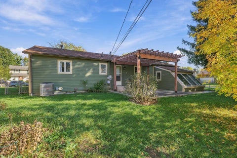 Tiny photo for 1765 Ivyhill Loop N, Columbus, OH 43229 (MLS # 226040005)