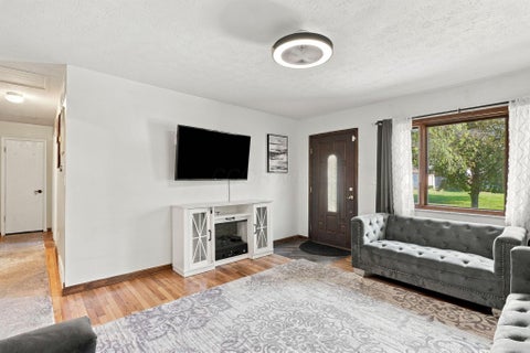 Tiny photo for 1765 Ivyhill Loop N, Columbus, OH 43229 (MLS # 226040005)