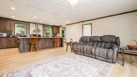 Tiny photo for 400 N Vernon Avenue, Newark, OH 43055 (MLS # 226021839)