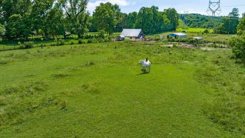 Tiny photo for 400 N Vernon Avenue, Newark, OH 43055 (MLS # 226021839)
