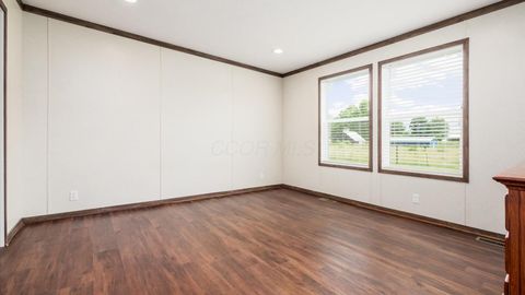Tiny photo for 400 N Vernon Avenue, Newark, OH 43055 (MLS # 226021839)