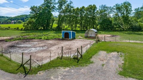 Tiny photo for 400 N Vernon Avenue, Newark, OH 43055 (MLS # 226021839)