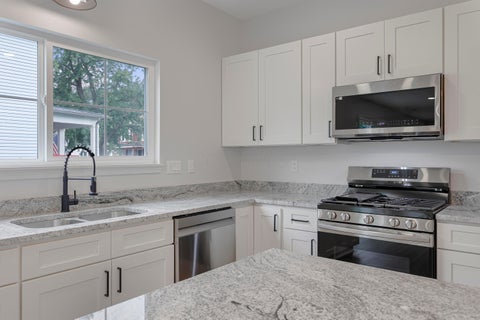 Tiny photo for 162 W Locust Street, Newark, OH 43055 (MLS # 226036548)