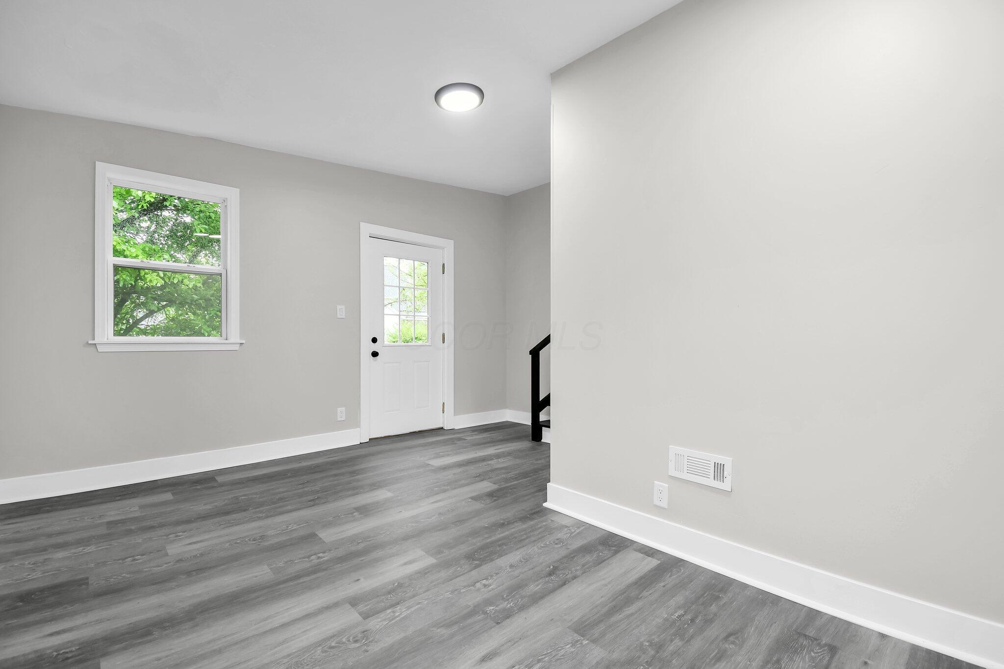 44 W 4th Street, Fredericktown, Ohio image 27