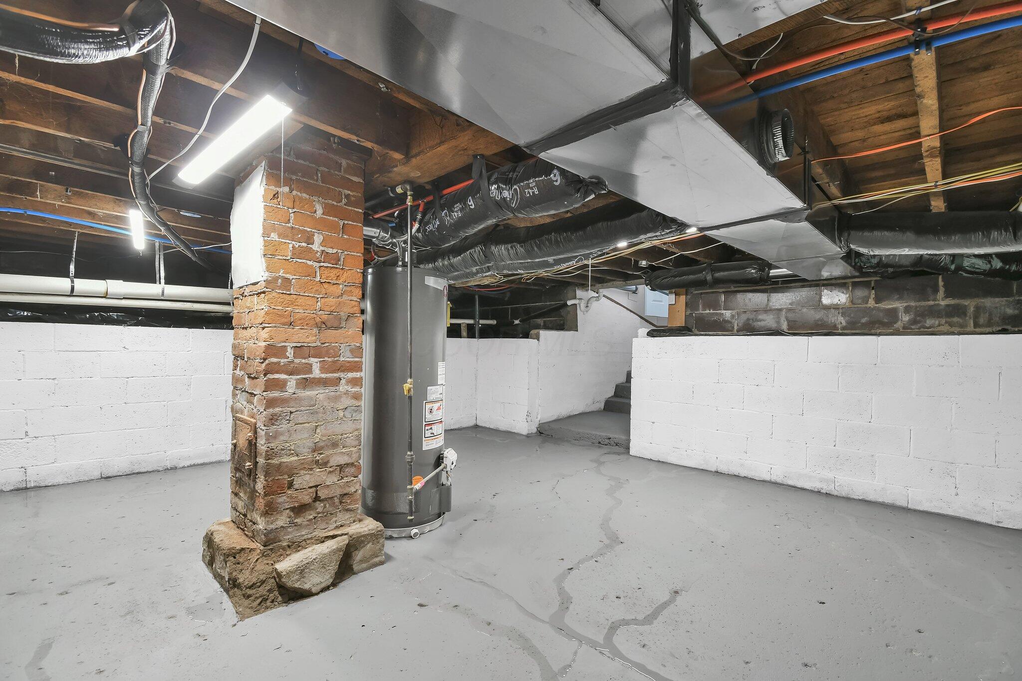 44 W 4th Street, Fredericktown, Ohio image 30