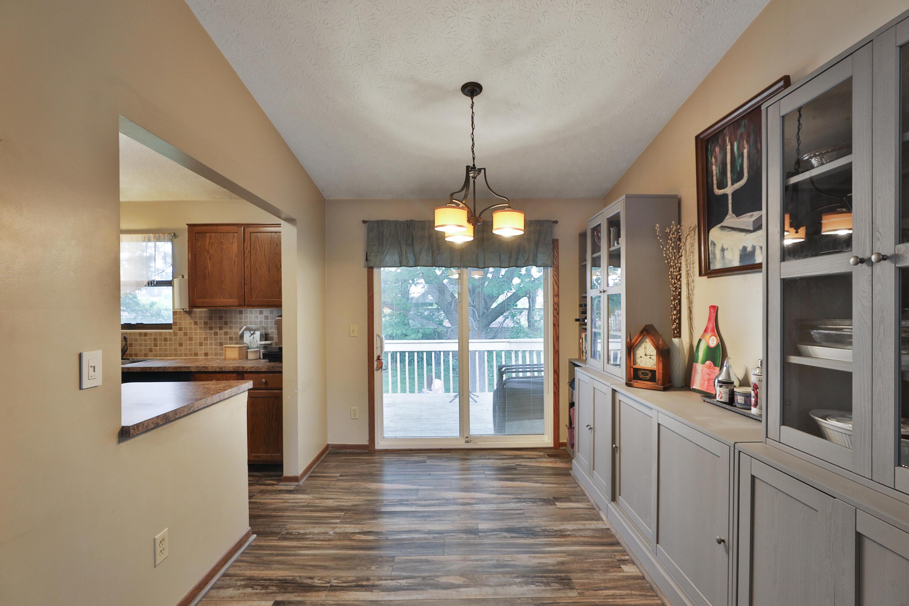 412 Greencamp Drive, Columbus, Ohio image 10
