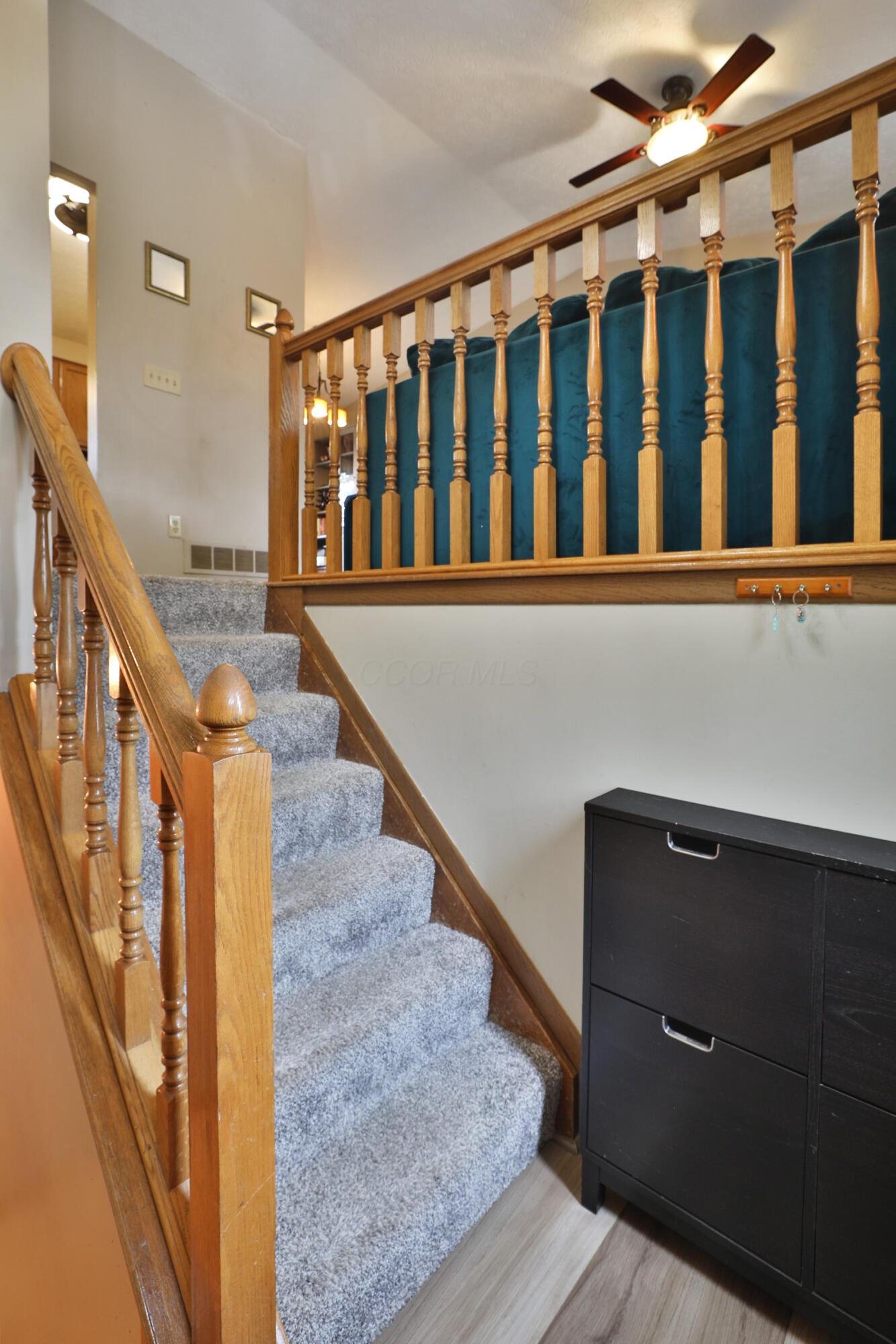 412 Greencamp Drive, Columbus, Ohio image 5