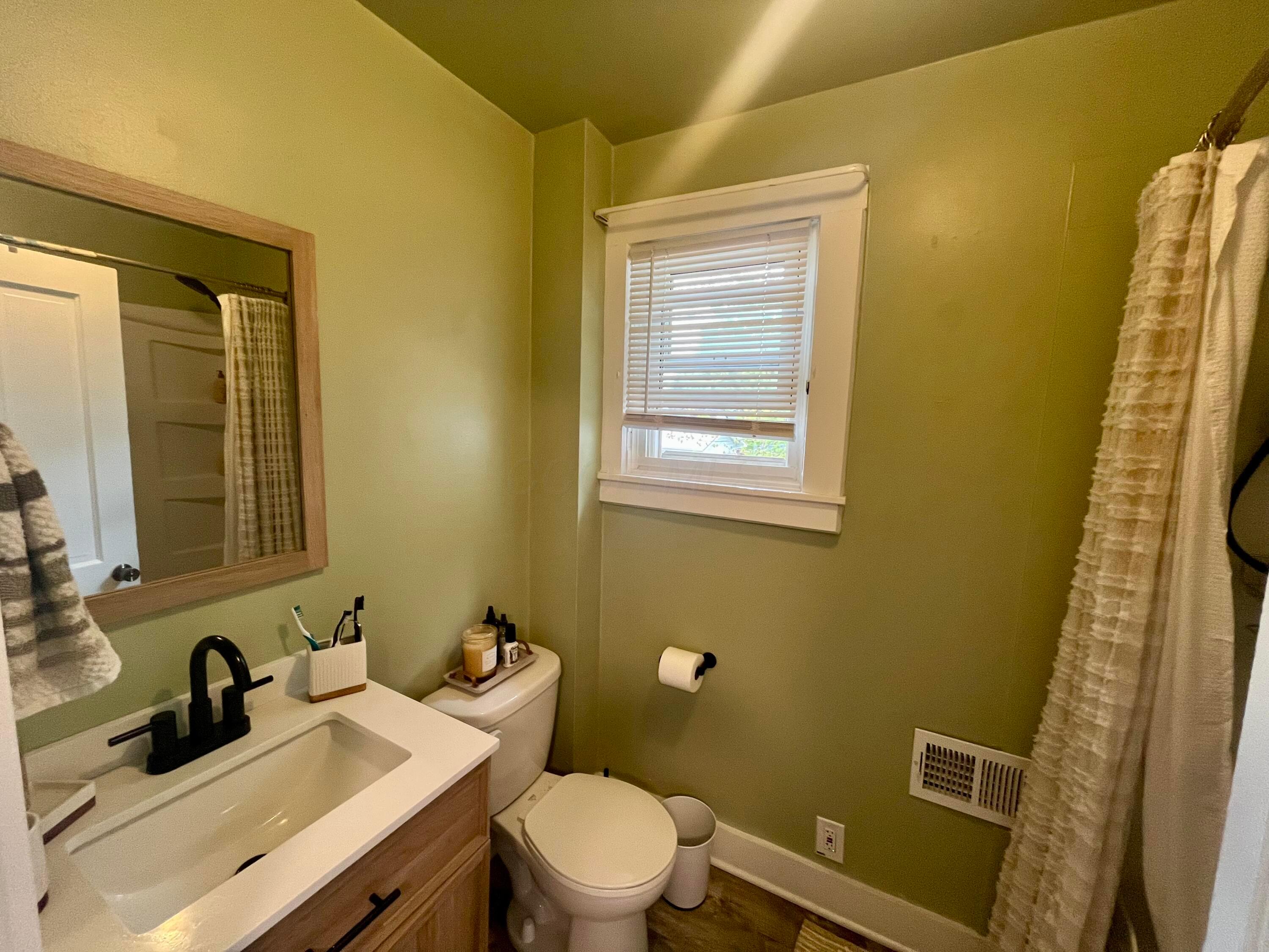 215 Ada Avenue, Bowling Green, Ohio image 29