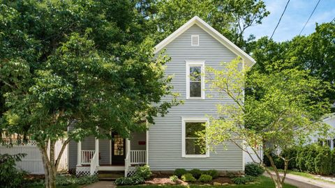 Photo of 209 N Granger Street, Granville, OH 43023 (MLS # 224009740)