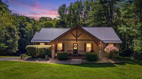 Photo of 645 Floral Valley Drive W, Howard, OH 43028 (MLS # 226034416)