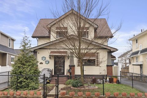 Tiny photo for 1201 E 20th Avenue, Columbus, OH 43211 (MLS # 226000579)