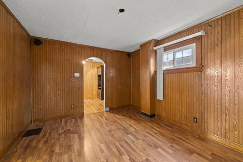 Tiny photo for 1201 E 20th Avenue, Columbus, OH 43211 (MLS # 226000579)