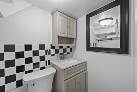 Tiny photo for 1201 E 20th Avenue, Columbus, OH 43211 (MLS # 226000579)